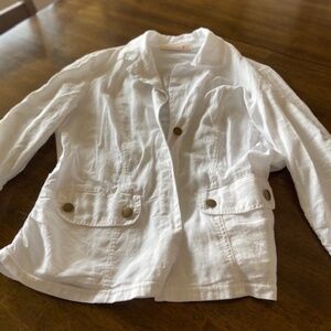 Very cute white cotton jacket with rauched sleeve
